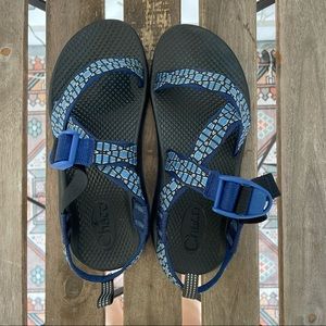 Kids Chaco’s Size 4 Blue